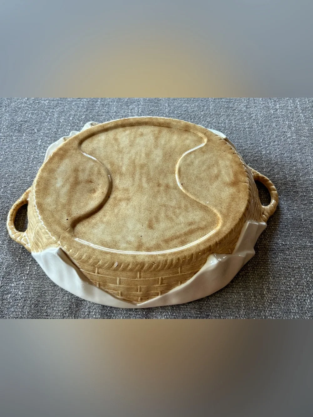 Vintage Glazed Ceramic Woven Handle Serving Dish Bread Basket Adorable! EUC